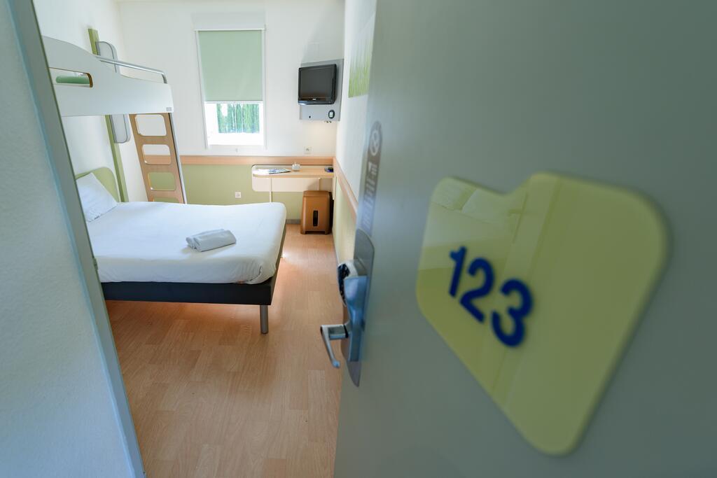 Ibis Budget Avignon Nord Le Pontet  Exterior photo
